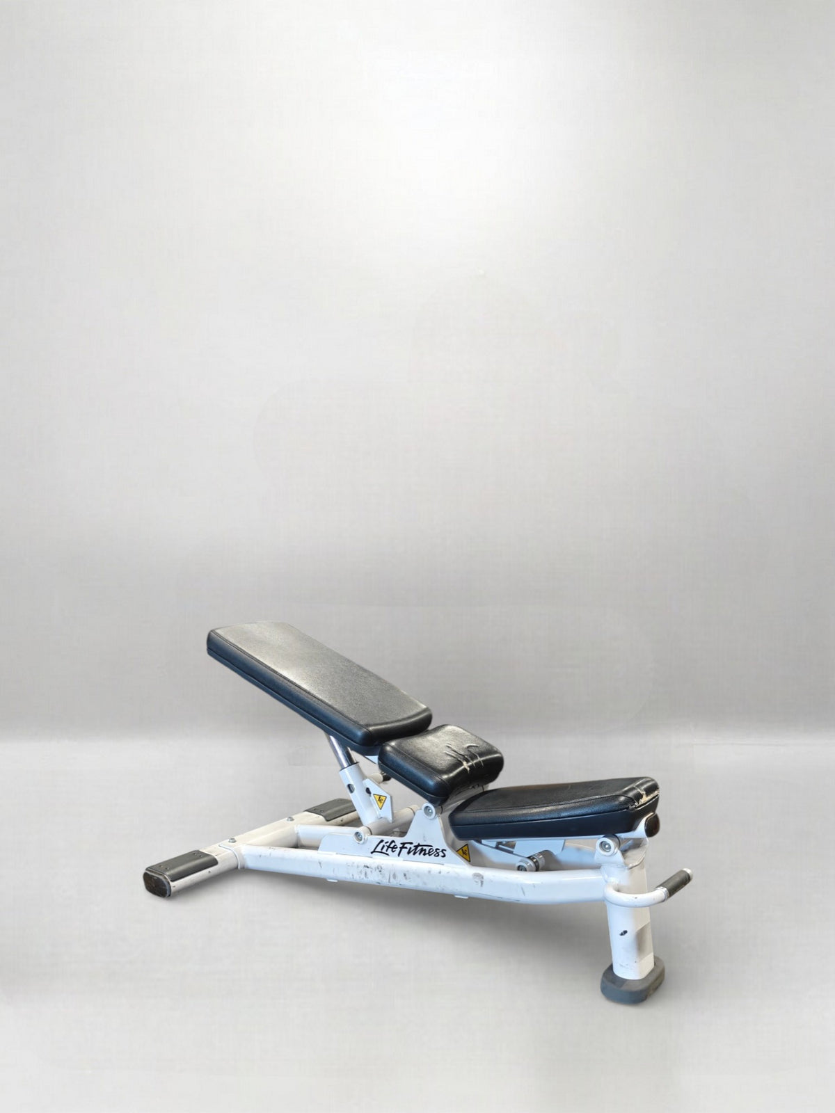 Ställbar bänk - Life fitness