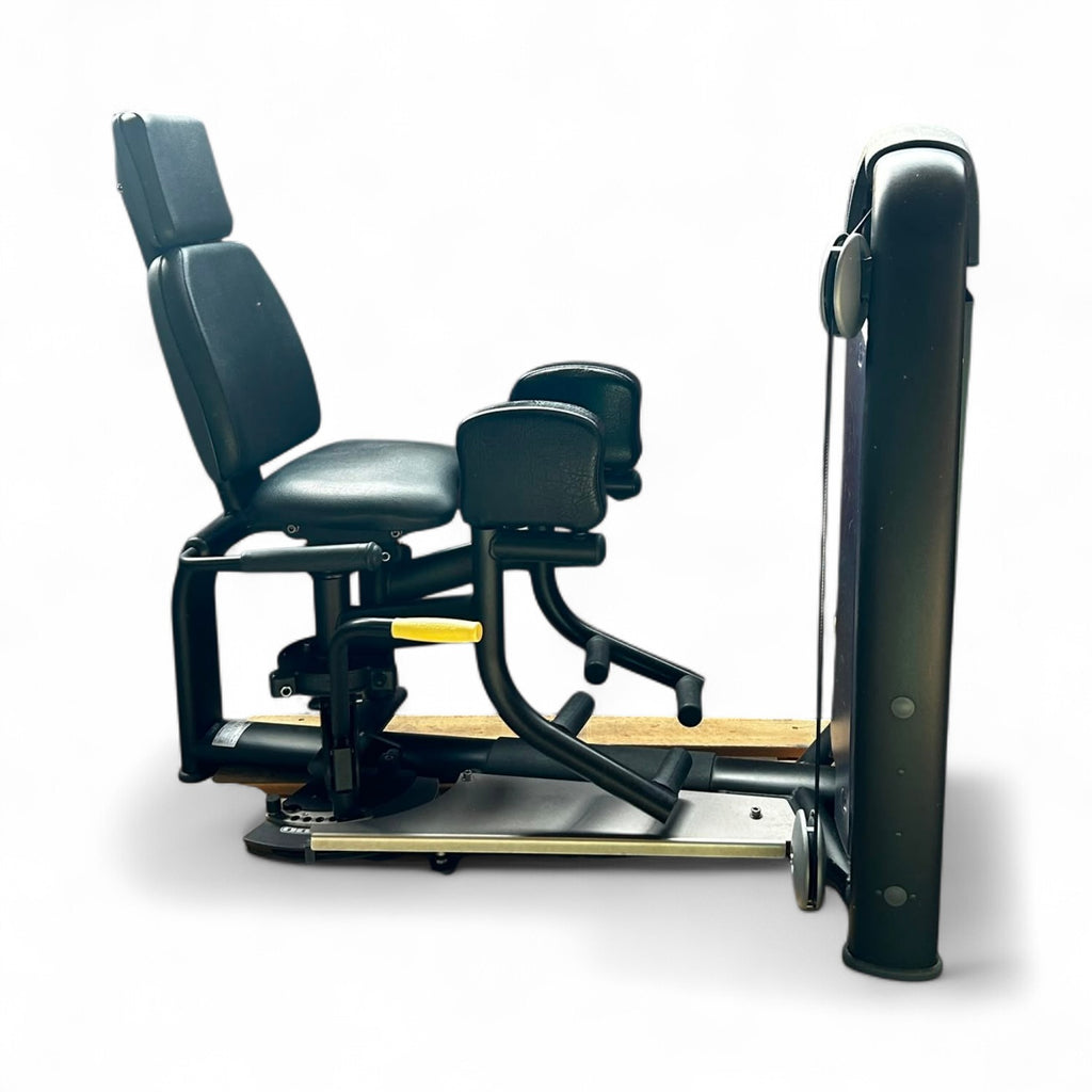 Utsida lår - Technogym selection svart